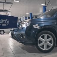 Яркий свет фарам Nissan X-Trail, замена галогеновых линз