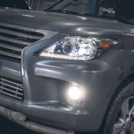 Замена линз Lexus LX 570 на bi-led с сохранением функций AFS.