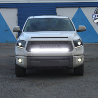 Toyota Tundra установка линз Koito Q5. Покраска фар. Установка LED балки