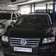 Volkswagen Touareg - замена выгоревших линз на новые биксеноновые Hella 3R.
