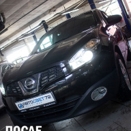 Nissan Qashqai - замена галогеновых линз на биксеноновые Hella.